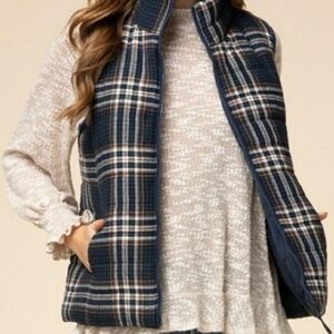 Entro New Haven Plaid Vest Womens